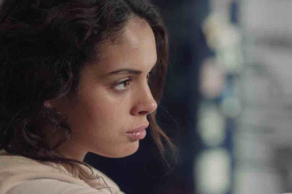 "Plus belle la vie, encore plus belle" du 17 mai : Betty s'attaque à Aya (résumé et vidéo épisode 95 en avance)