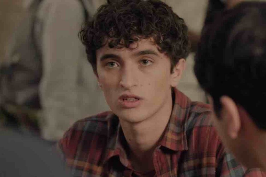 Plus Belle La Vie spoiler : Jules va organiser un hommage à Betty (VIDÉO épisode du 9 mai)