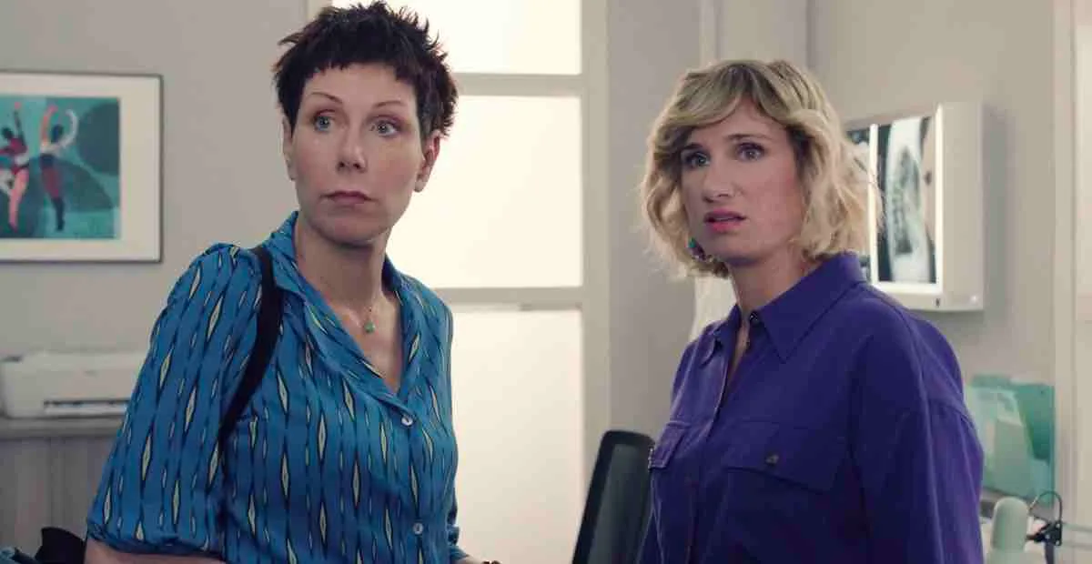 Plus Belle La Vie spoiler : Babeth et Jennifer surprennent Vadim qui... (VIDÉO épisode du 22 octobre)