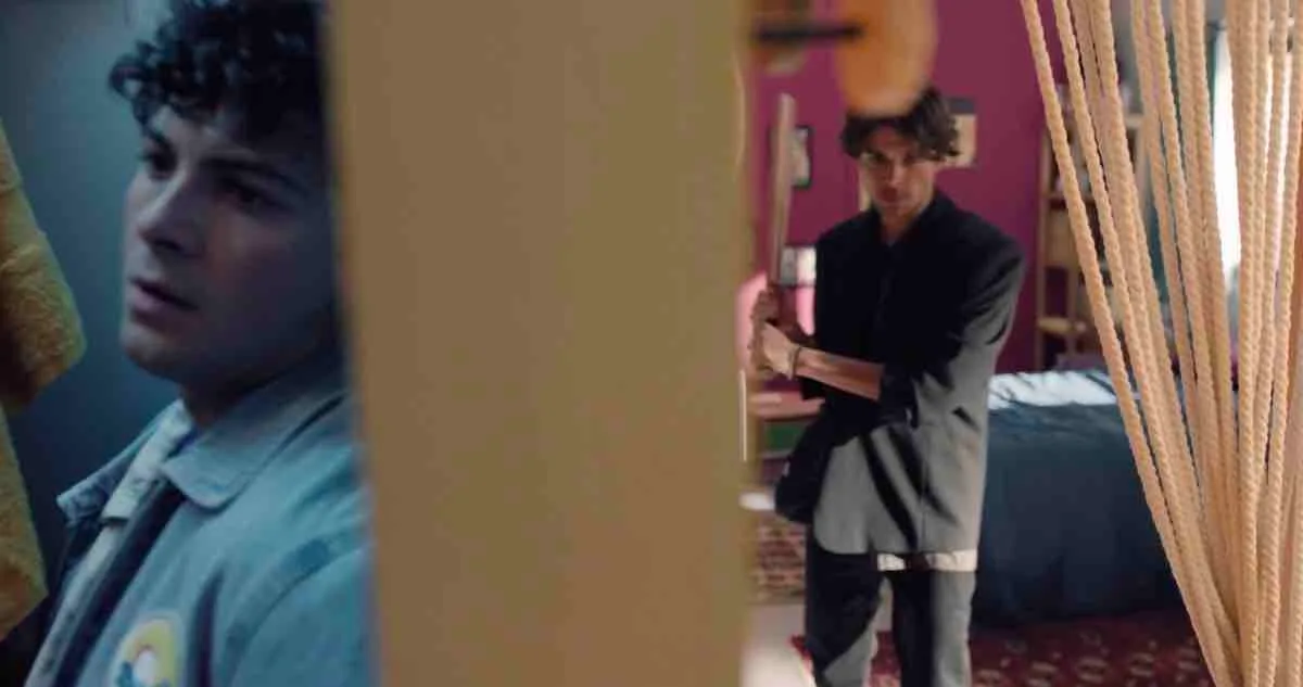 Plus Belle La Vie spoiler : Steve fait une découverte choc sur Vadim ! (VIDÉO épisode du 23 octobre)