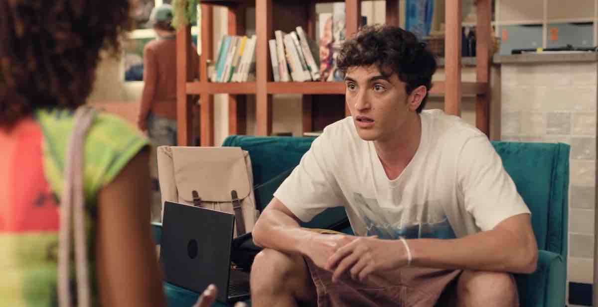 Plus Belle La Vie spoiler : Jules fait un aveu à Aya (vidéo épisode du 26 juin)