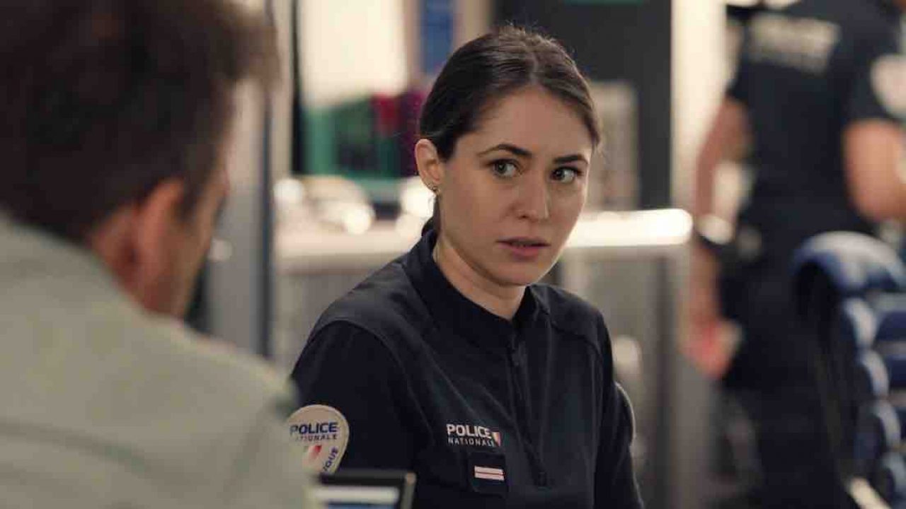 Apolline et Augustin dans le viseur de la police ! (vidéo épisode du 10 juin) - Plus Belle La Vie le site des fans - Plus Belle La Vie spoiler