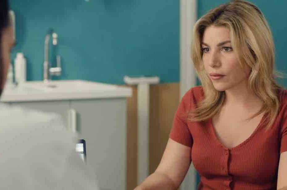 Plus Belle La Vie spoiler : Ariane apprend une nouvelle bouleversante ! (vidéo épisode du 28 août)