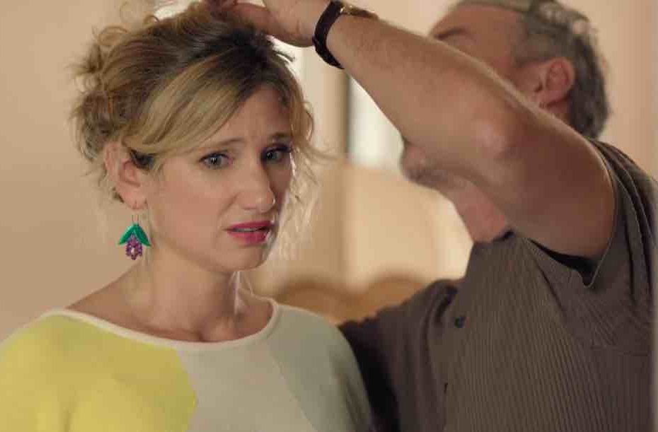 Plus Belle La Vie spoiler : Jennifer amoureuse de Louis ? (vidéo épisode du 20 octobre)