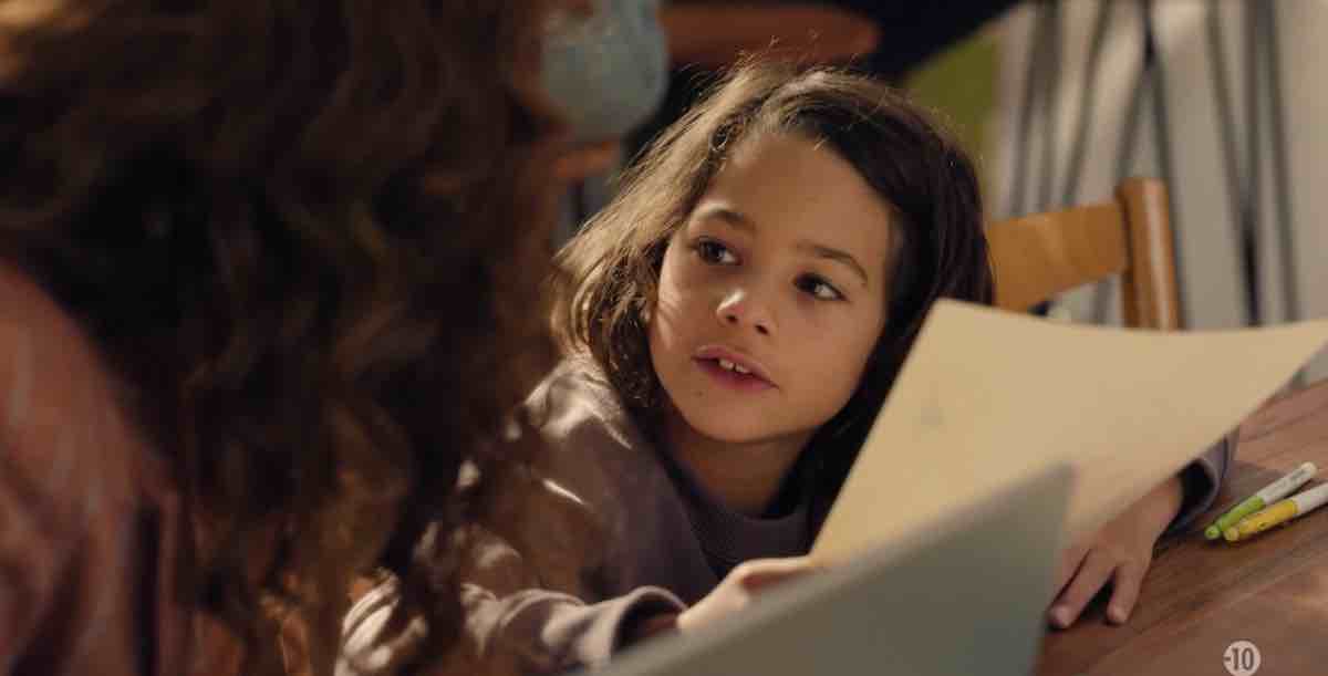 Plus Belle La Vie spoiler : la surprenante nounou de Mathis... (vidéo épisode du 15 octobre)
