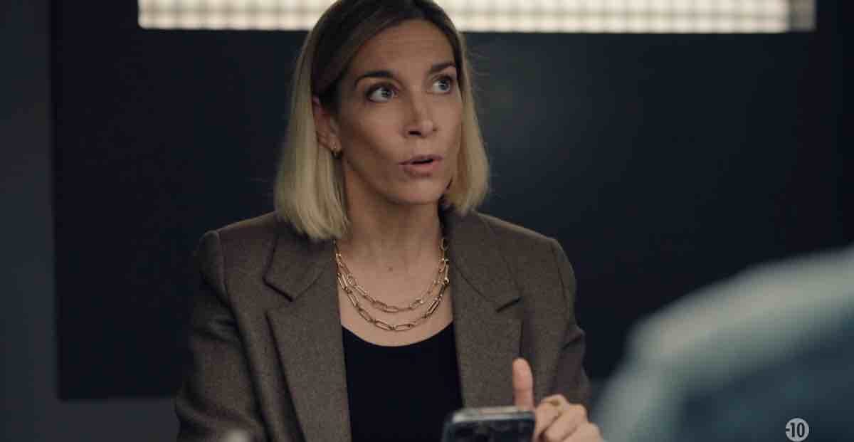 Plus belle la vie en avance du 26 novembre : Jennifer entre la vie et la mort, la police interroge Audrey (résumé et vidéo épisode 472 en avance)