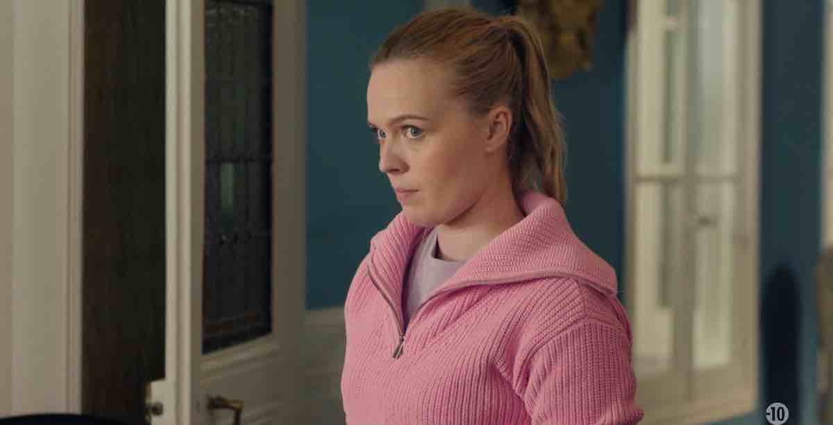 Plus Belle La Vie spoiler : Chloé touchée par Charles... (vidéo épisode du 1er décembre)