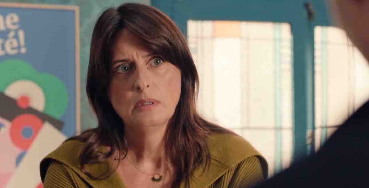 Plus belle la vie en avance du 20 novembre : Luna alerte Louis, une arrestation choc (résumé et vidéo épisode 468 en avance)