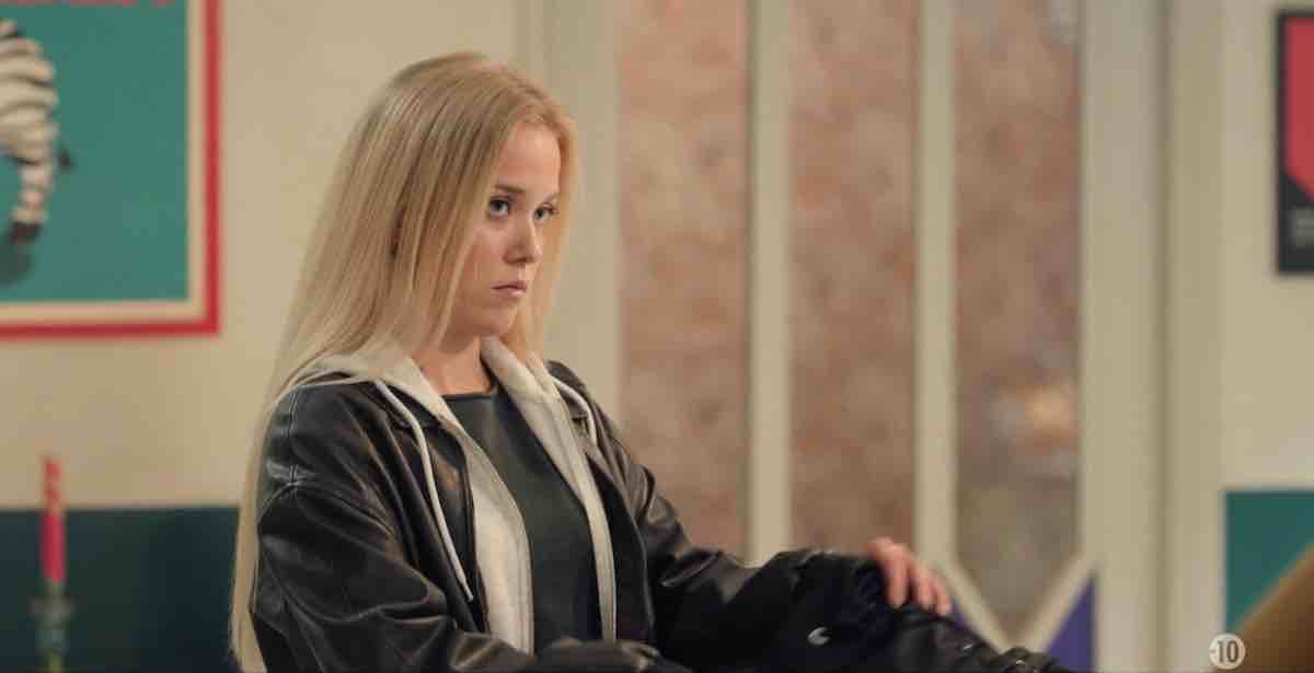 Plus Belle La Vie spoiler : Zoé mise à l'écart ? (vidéo épisode du 15 janvier)