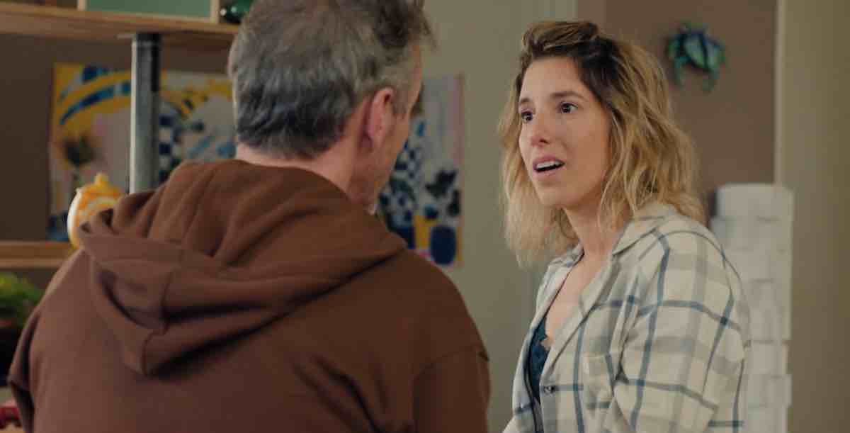 Plus Belle La Vie spoiler : Barbara bouleversée face à Louis qui... (vidéo épisode du 25 février)