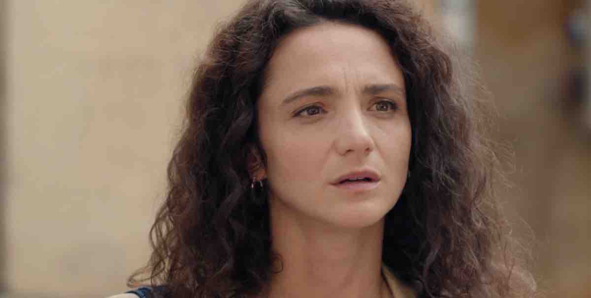 Plus belle la vie en avance du 19 octobre 2026 : Emma arrêtée, Ulysse aide Apolline (résumé et vidéo épisode 695 en avance)
